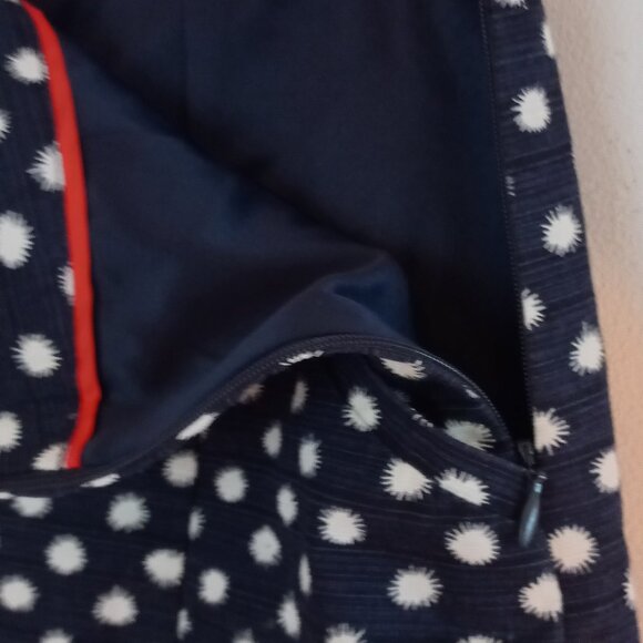 BODEN navy and white starburst polka dots mini skirt - Picture 3 of 10